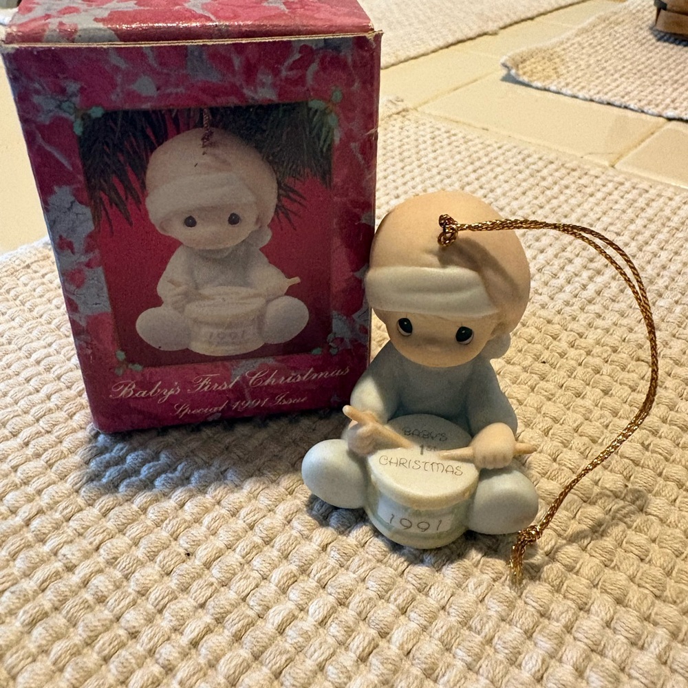 Baby's First Christmas Ornament 1991.  Precious Moments